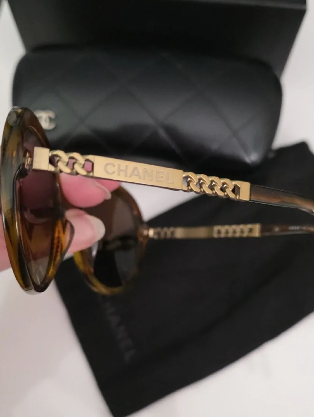 CHANEL Brown Tortoiseshell Oversized Sunglasses with Quilted Case